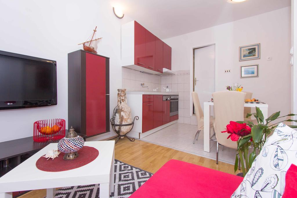 Red Valentino Apartment Split Exterior foto
